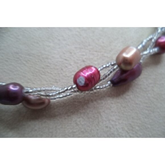 Soft Pink and Purple Beaded Triple Strand Necklace w/ Silver Magnetic Clasp 18" - Picture 4 of 5